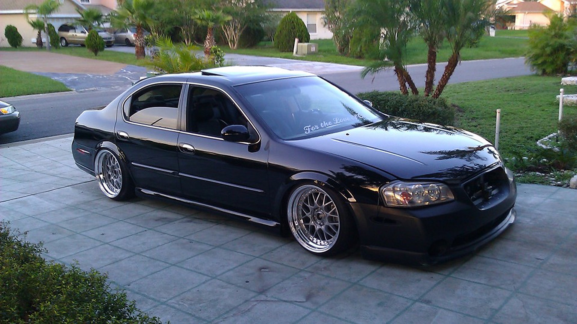 Nissan maxima a33 stance